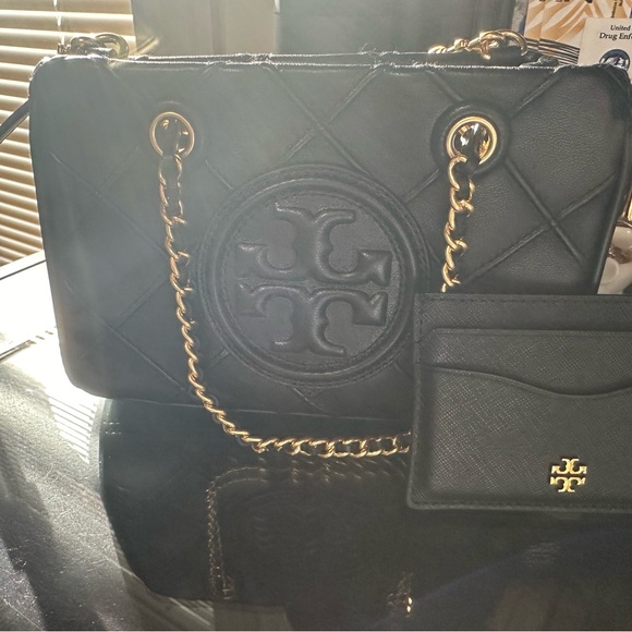 Tory Burch wallet and crossbody - Picture 2 of 8